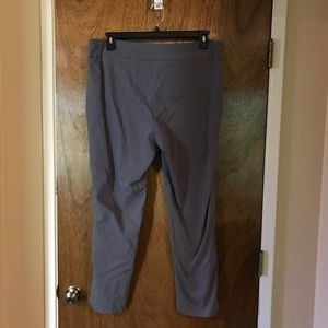 Dana Buchman Pants - Stretch Trouser Dana Buchman Pants - Stretch Trouser